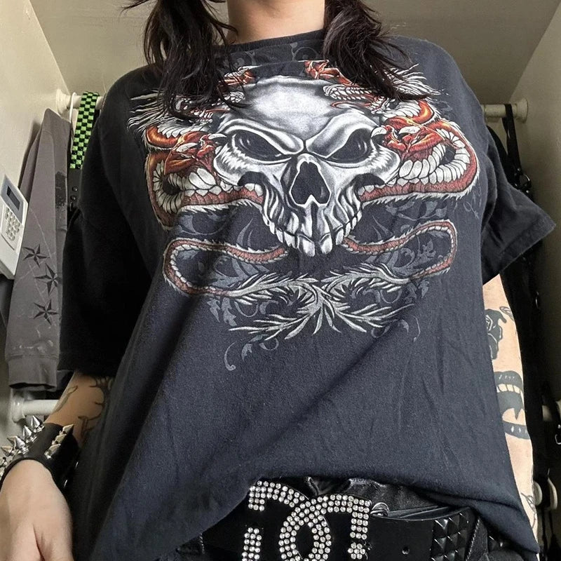 2000s Aesthetic Mall Goth E-girl Gothic T-shirt Retro Y2K Grunge Skull Wing Crop Tops Indie Graphic Print Short Sleeve Tee Women